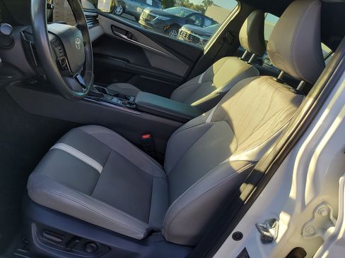 Certified 2025 Toyota Camry SE image 19