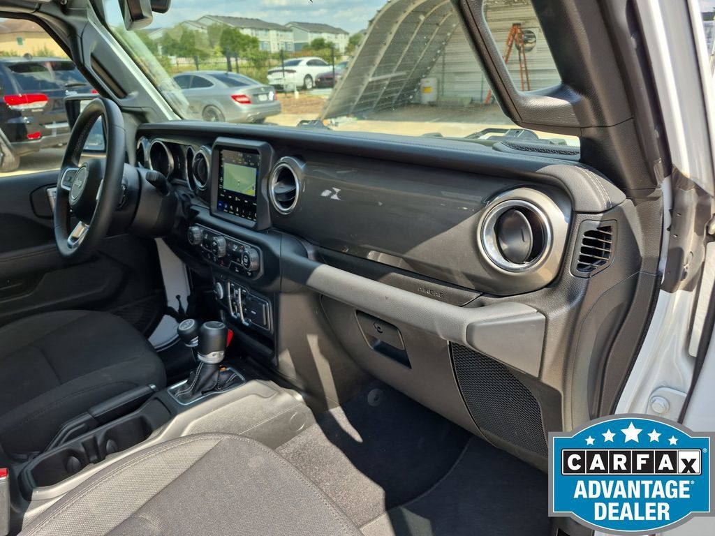 Used 2023 Jeep Gladiator Overland AWD/4WD image 28