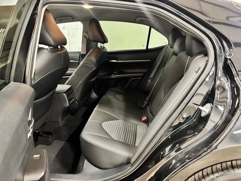 Used 2024 Toyota Camry SE FWD image 19