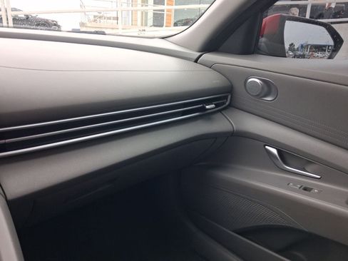 Used 2021 Hyundai Elantra SEL FWD image 23