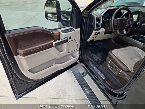 Used 2019 Ford F350 Limited image 10