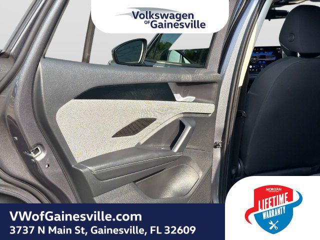 Used 2025 Volkswagen Tiguan S FWD image 12