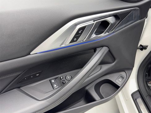 Used 2023 BMW 430i Coupe w/ Convenience Package image 32