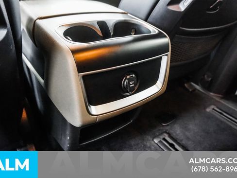 Used 2025 Kia Carnival FWD image 54