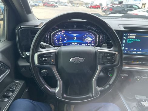 Used 2024 Chevrolet Silverado 1500 LT Trail Boss w/ LT Trail Boss Premium Package AWD/4WD image 13