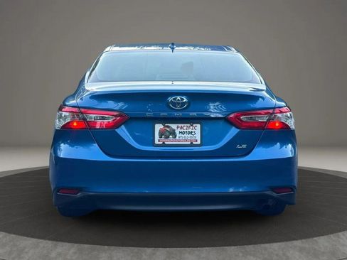 Used 2019 Toyota Camry LE FWD image 6