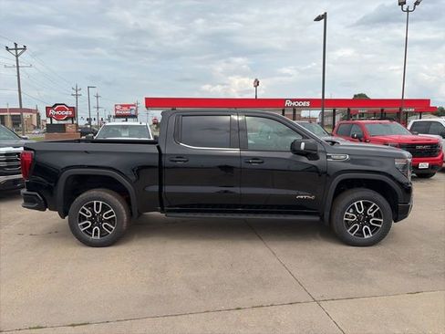 New 2026 GMC Sierra 1500 AT4 w/ AT4 Premium Package AWD/4WD image 7