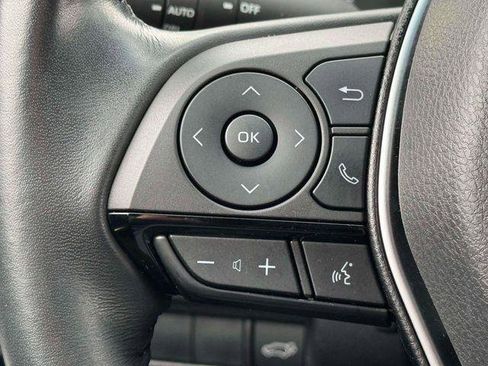 Certified 2023 Toyota Venza Nightshade image 21