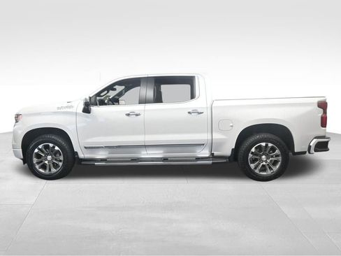 Used 2024 Chevrolet Silverado 1500 High Country AWD/4WD image 3