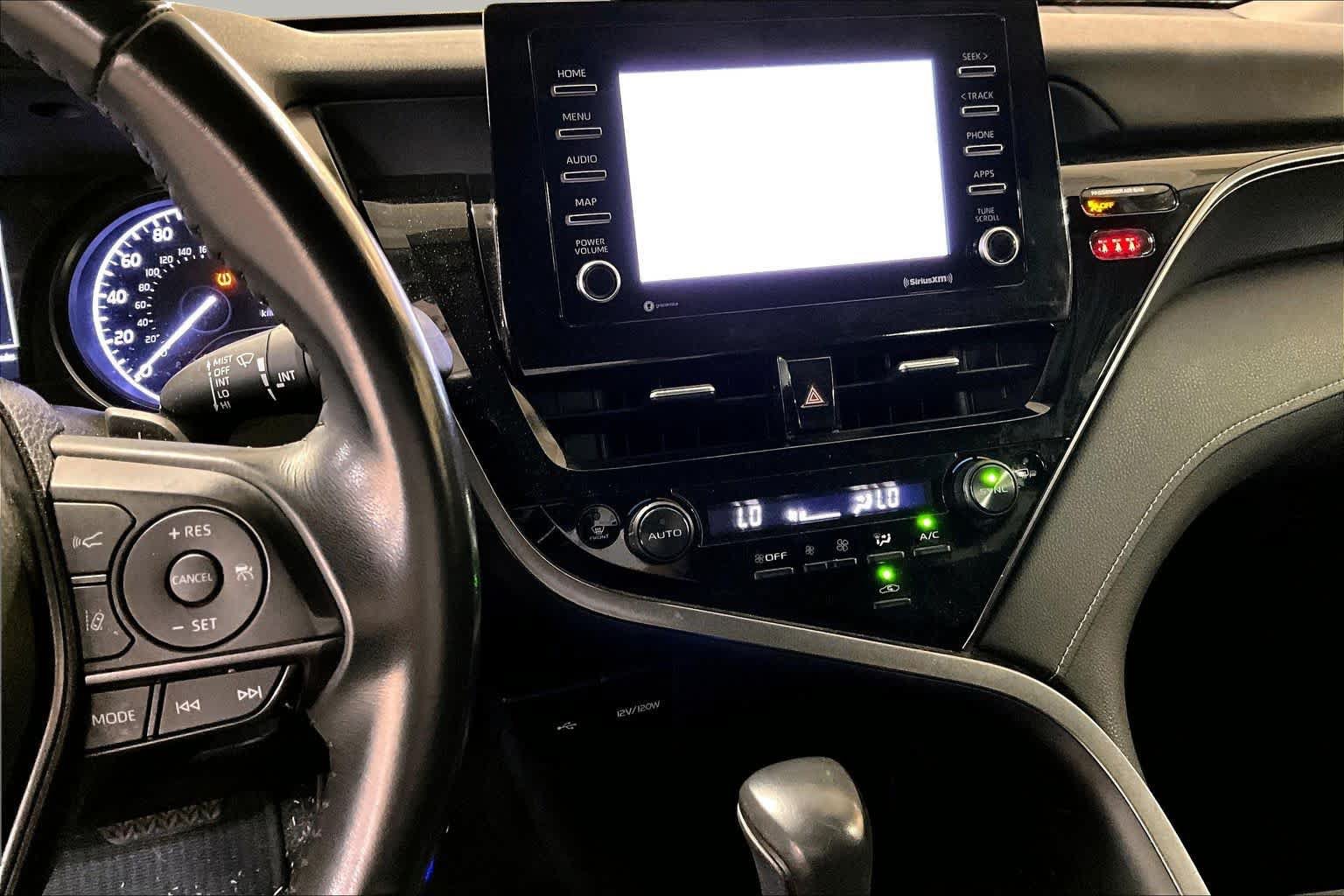 Used 2023 Toyota Camry SE FWD image 7