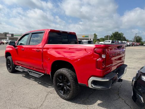 Used 2025 Chevrolet Silverado 1500 LT AWD/4WD image 4
