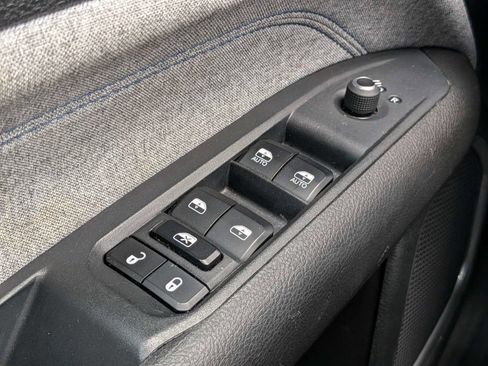 Used 2024 Jeep Compass Latitude AWD/4WD image 26