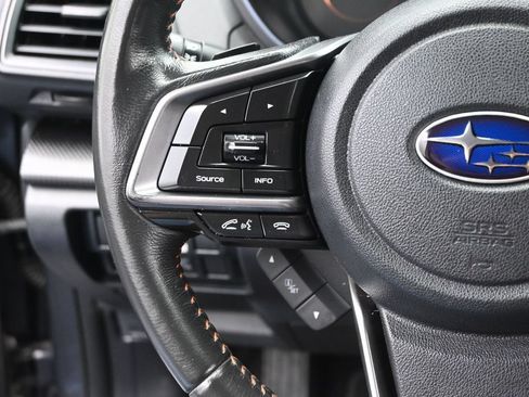 Used 2020 Subaru Crosstrek 2.0i Premium w/ Moonroof Package 2 AWD/4WD image 17