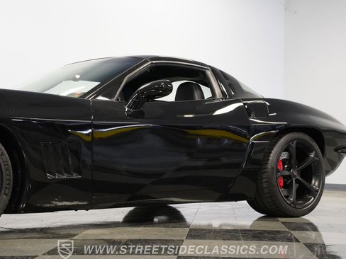 Used 2010 Chevrolet Corvette Grand Sport w/ Preferred Equipment Group image 23