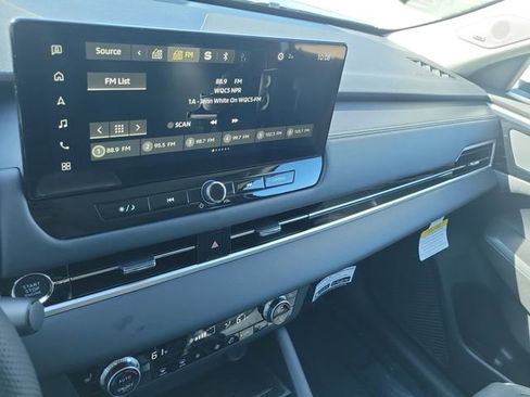 New 2026 Mitsubishi Outlander SE image 29