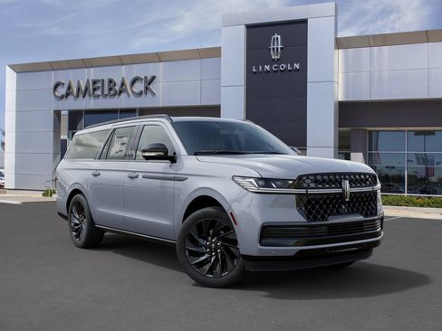 New 2027 Lincoln Navigator L Reserve AWD/4WD image 3