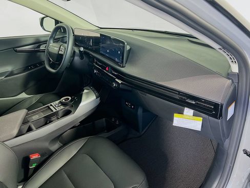 New 2026 Kia EV6 Wind RWD image 25