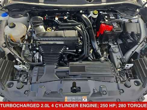 Used 2023 Lincoln Corsair FWD image 15