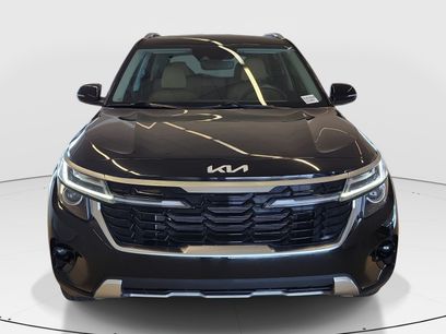 Used 2024 Kia Seltos EX