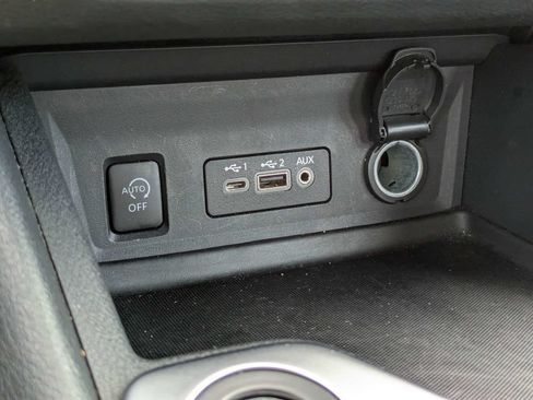 Used 2024 Nissan Sentra SV FWD image 20
