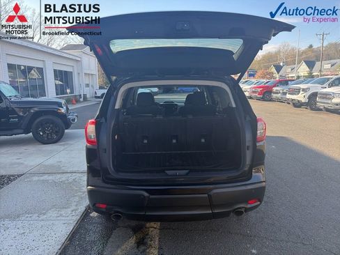 Used 2023 Subaru Ascent Onyx Edition Limited AWD/4WD image 9