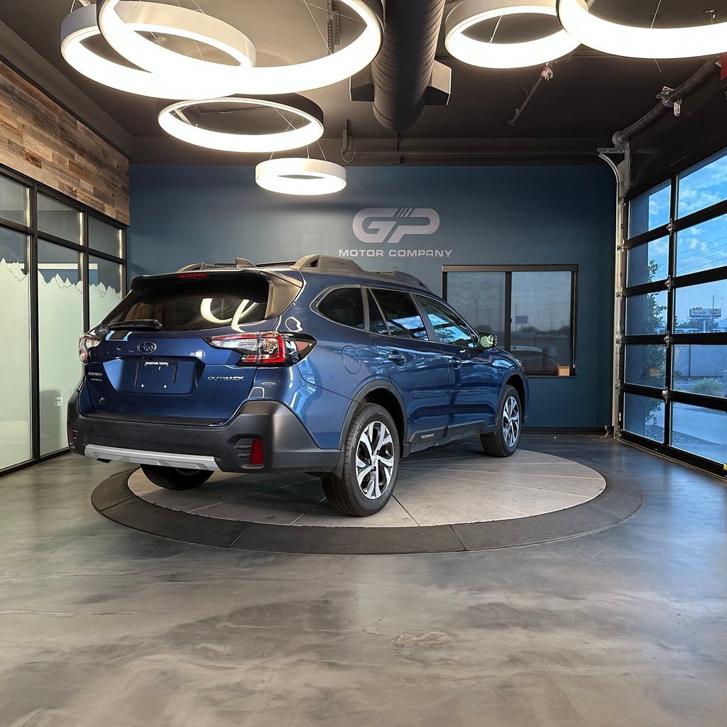 Used 2020 Subaru Outback Limited w/ Popular Package #2 AWD/4WD image 3