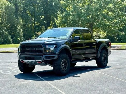 Used 2018 Ford F150 Raptor w/ Equipment Group 802A Luxury AWD/4WD image 1