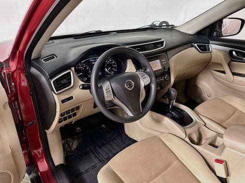 Used 2016 Nissan Rogue S FWD image 10