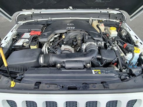 Used 2018 Jeep Wrangler Unlimited Sport S image 29