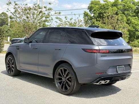 New 2026 Land Rover Range Rover Sport Dynamic SE image 3