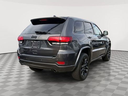 Used 2018 Jeep Grand Cherokee Altitude image 7