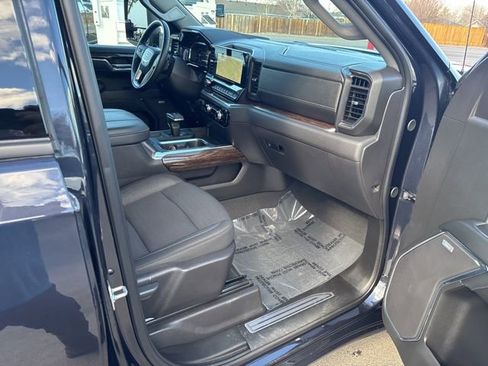 Used 2025 GMC Sierra 1500 Elevation w/ Preferred Package image 41