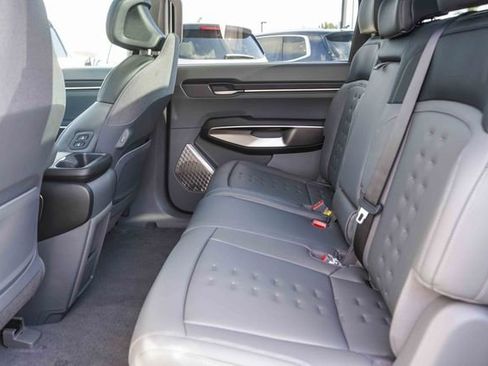 New 2026 Kia EV9 Wind image 11