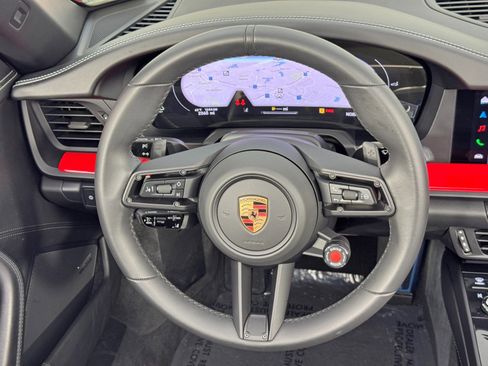 Used 2025 Porsche 911 Carrera image 20