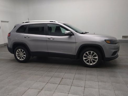 Used 2020 Jeep Cherokee Latitude image 11