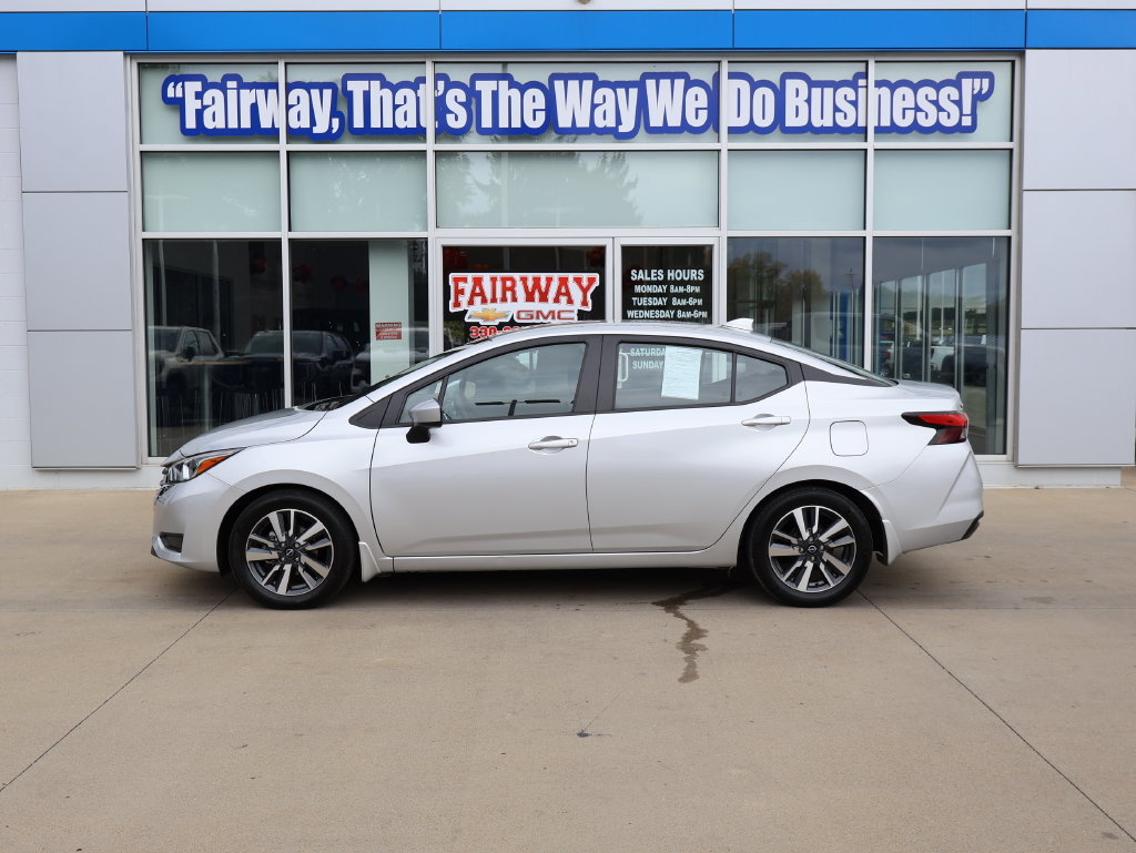 Used 2024 Nissan Versa SV w/ Trunk Package FWD image 7