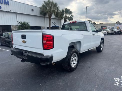 Used 2018 Chevrolet Silverado 1500 W/T w/ Trailering Package image 8