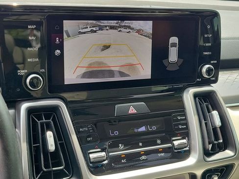 Used 2022 Kia Sorento S w/ Panoramic Sunroof Package image 32