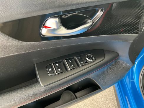 Used 2022 Kia Forte GT FWD image 13