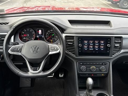 Certified 2021 Volkswagen Atlas Cross Sport SE w/ Panoramic Sunroof Package image 25