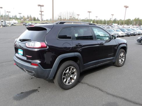 Used 2021 Jeep Cherokee Trailhawk AWD/4WD image 5