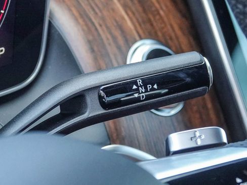 New 2026 Mercedes-Benz GLC 300 image 18