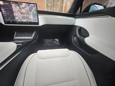 Used 2023 Tesla Model S Plaid image 56