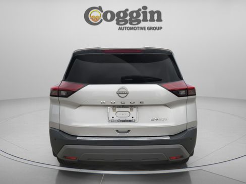 Used 2023 Nissan Rogue SV w/ SV Premium Package image 5