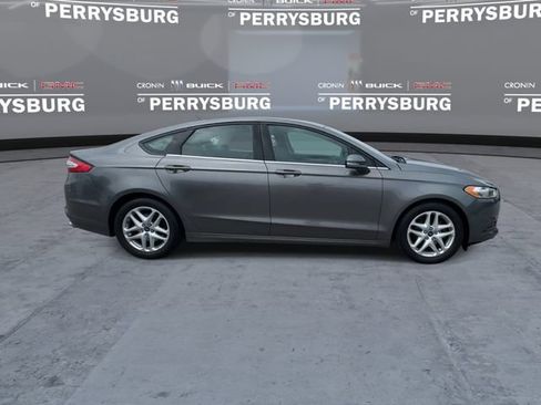 Used 2013 Ford Fusion SE FWD image 9