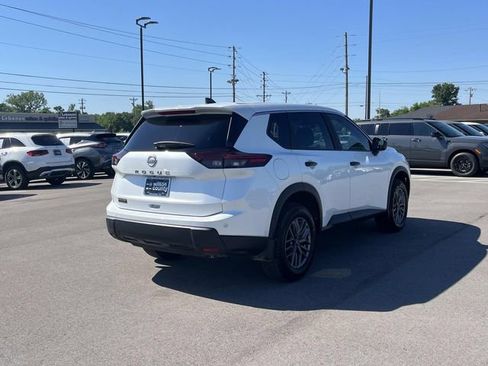 Used 2025 Nissan Rogue S FWD image 5
