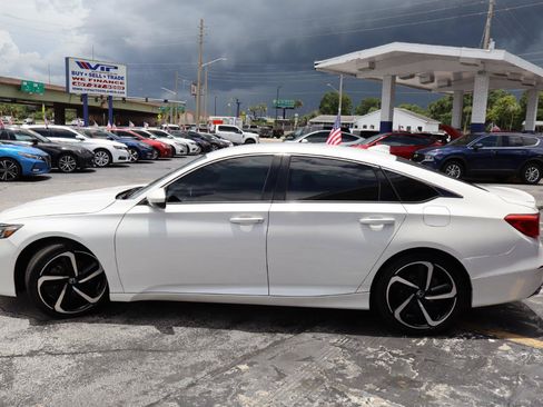 Used 2018 Honda Accord Sport image 6