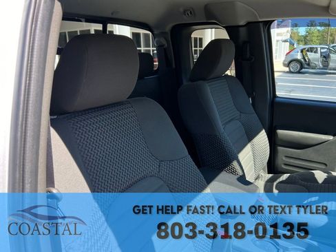Used 2018 Nissan Frontier SV image 20