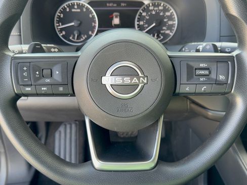 Used 2024 Nissan Pathfinder S AWD/4WD image 10