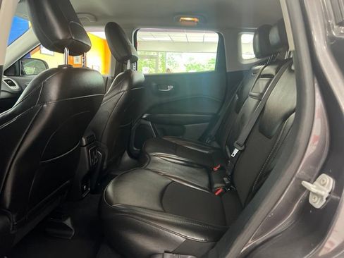 Used 2020 Jeep Compass Latitude w/ Cold Weather Group AWD/4WD image 15